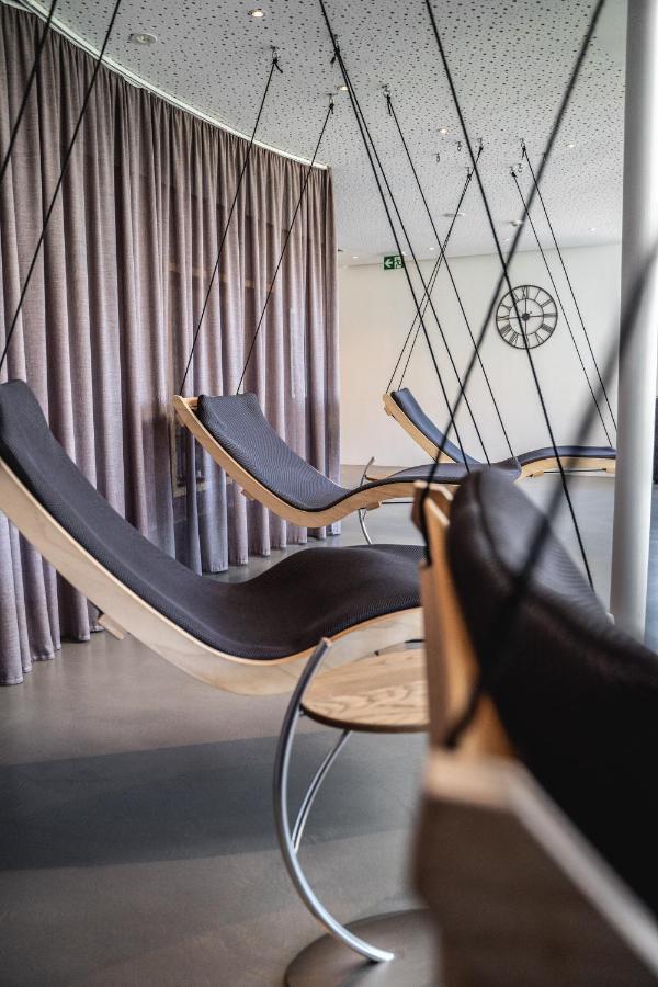 Wellnesshotel Erica Нова Поненте Екстериор снимка