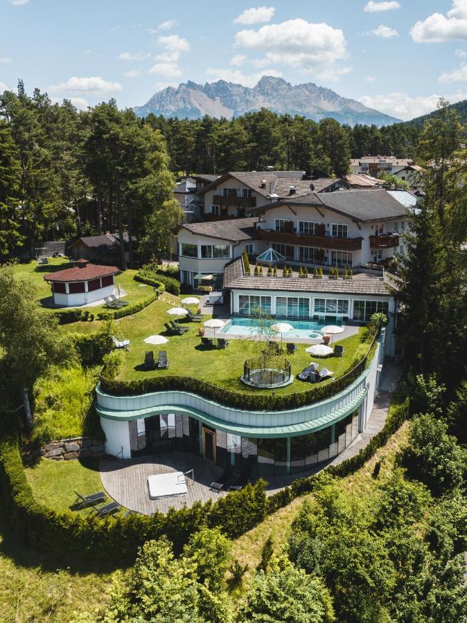 Wellnesshotel Erica Нова Поненте Екстериор снимка