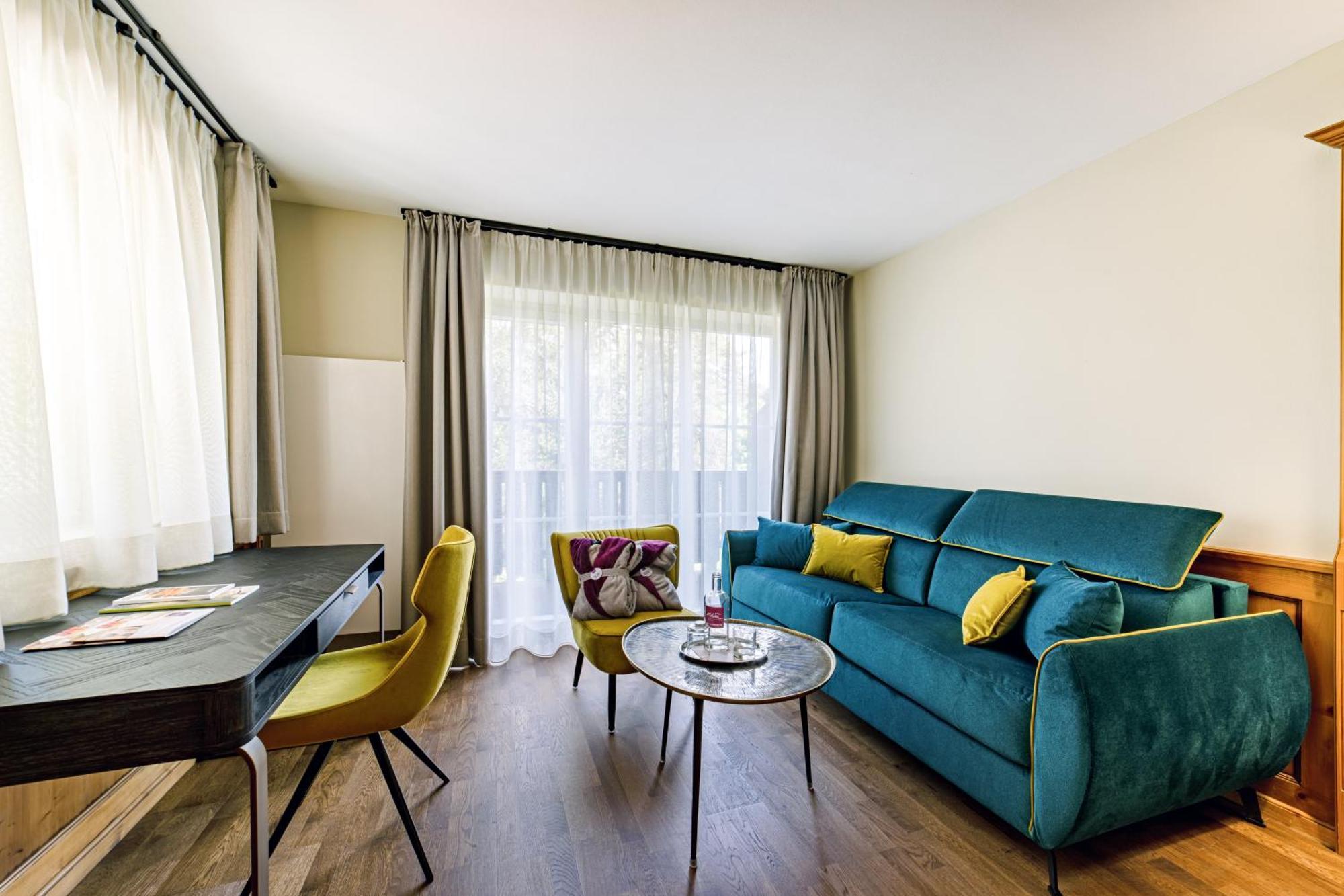 Wellnesshotel Erica Нова Поненте Екстериор снимка