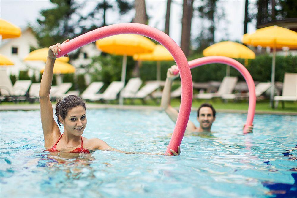 Wellnesshotel Erica Нова Поненте Екстериор снимка